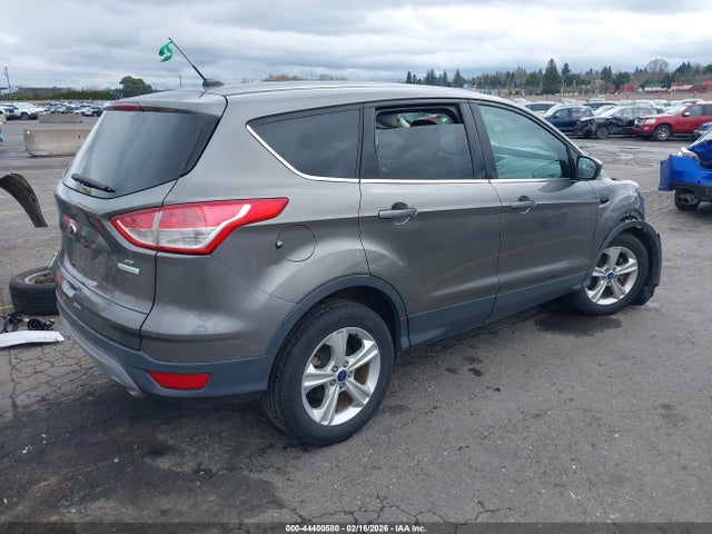 1FMCU0GX0EUD03277 Ford ESCAPE SE