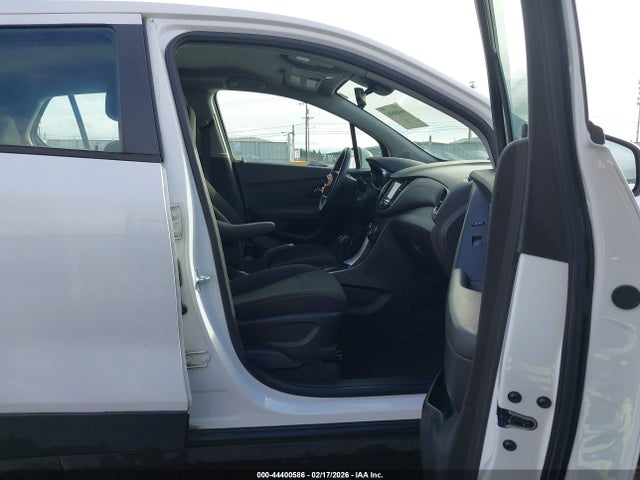 KL7CJNSBXLB075655 Chevrolet Trax Awd Ls