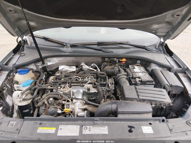 1VWBN7A32EC053880 Volkswagen Passat 2.0l Tdi Se