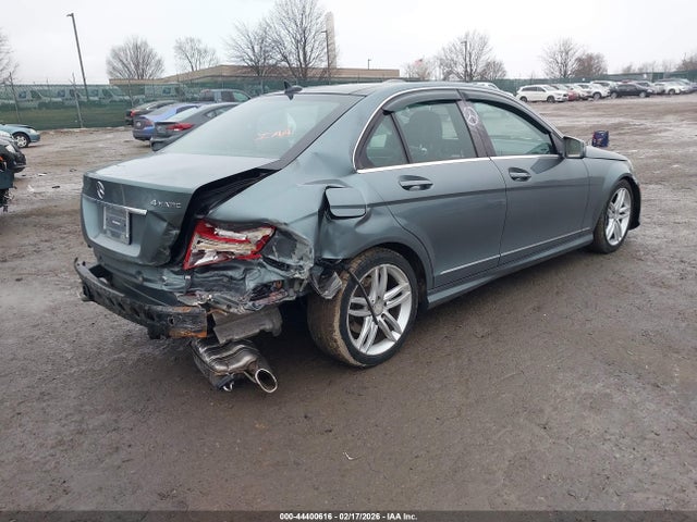 Продаж на аукціоні авто 2012 Mercedes-benz C 300 Sport 4matic, vin: WDDGF8BB9CF913941, номер лоту: 44400616