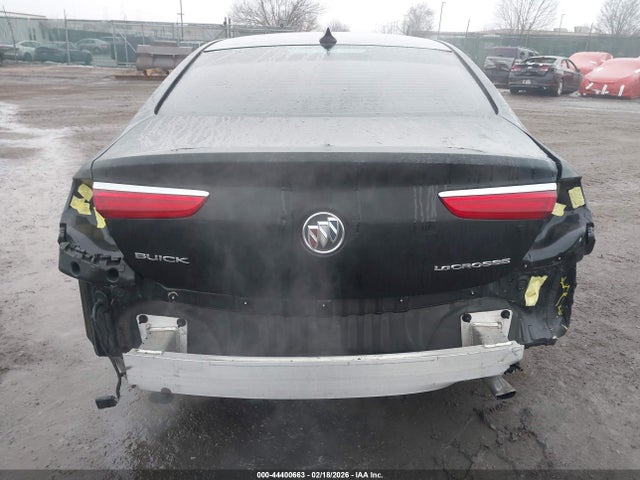 1G4ZR5SS4HU175876 Buick Lacrosse Premium