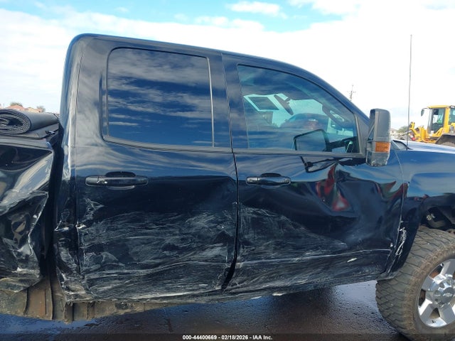 1GC2CVEG7GZ200057 Chevrolet Silverado 2500hd Lt