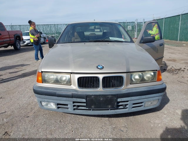 1992 BMW 325 WBACB3319NFE06389 Photo 5