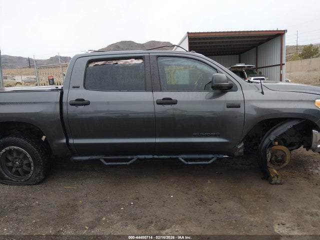 5TFDW5F13HX604111 Toyota Tundra Sr5 5.7l V8