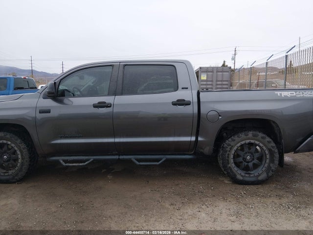 5TFDW5F13HX604111 Toyota Tundra Sr5 5.7l V8