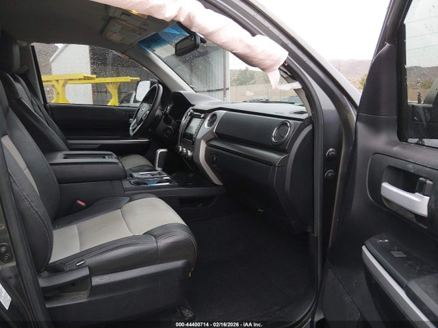 5TFDW5F13HX604111 Toyota Tundra Sr5 5.7l V8