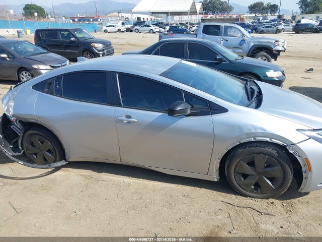 JTDACAAU1R3046371 Toyota Prius Le