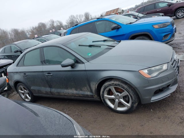 44400748 :رقم المزاد ، WAUA7GFF5G1018449 vin ، 2016 Audi A3 1.8t Premium مزاد بيع