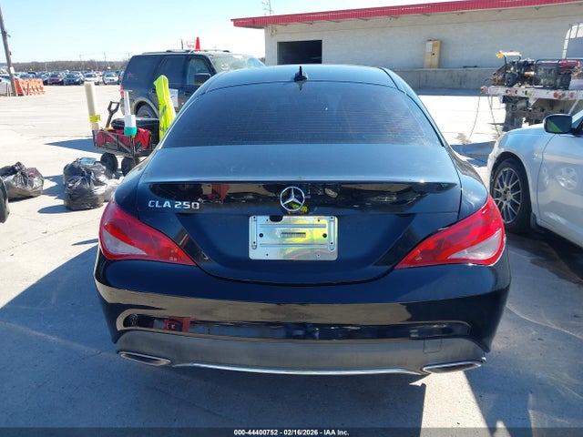 Mercedes-Benz CLA 250 2019 WDDSJ4EB7KN739546 Image 16