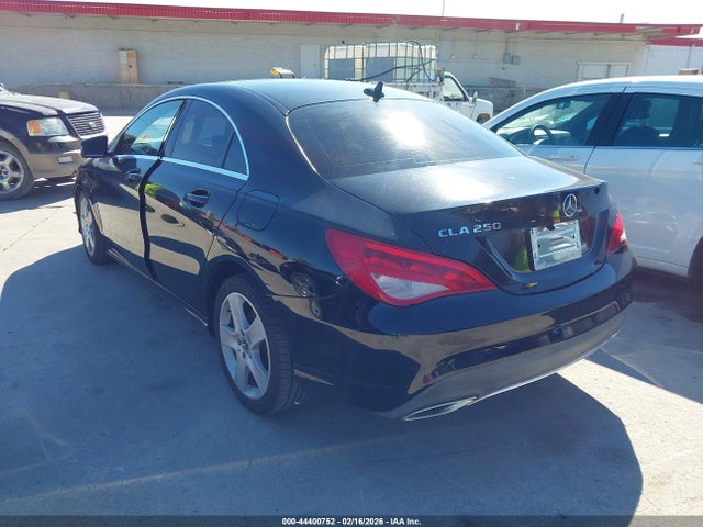 Mercedes-Benz CLA 250 2019 WDDSJ4EB7KN739546 Image 3