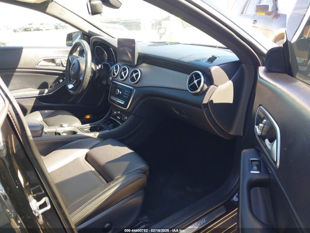 Mercedes-Benz CLA 250 2019 WDDSJ4EB7KN739546 Image 5