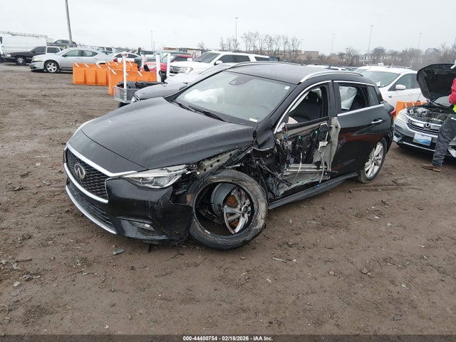 44400754 :رقم المزاد ، SJKCH5CP9HA034887 vin ، 2017 Infiniti Qx30 Premium مزاد بيع