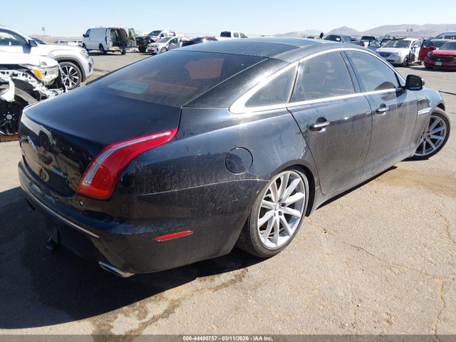 2012 JAGUAR XJ SAJWA1CB9CLV22608 Photo 3