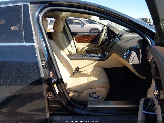 2012 JAGUAR XJ SAJWA1CB9CLV22608 Photo 4