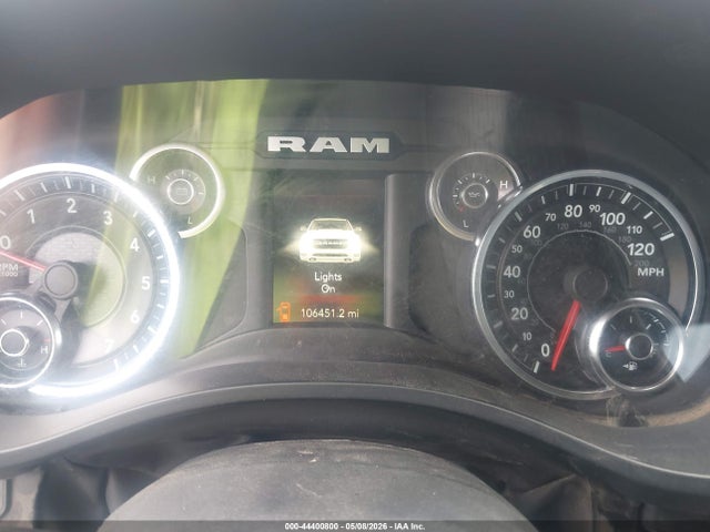 44400800 :رقم المزاد ، 1C6RRFCG0NN326777 vin ، 2022 Ram 1500 Tradesman  4x4 6'4 Box مزاد بيع
