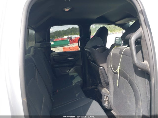 44400800 :رقم المزاد ، 1C6RRFCG0NN326777 vin ، 2022 Ram 1500 Tradesman  4x4 6'4 Box مزاد بيع