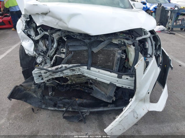 Продажа на аукционе авто 2017 Cadillac Xt5 Luxury, vin: 1GYKNBRS8HZ109317, номер лота: 44400838