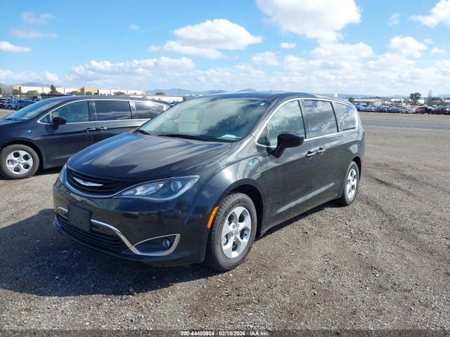 2018 CHRYSLER PACIFICA HYBRID 2C4RC1H78JR332975 Photo 5