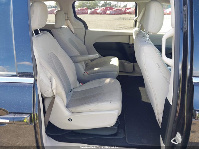 2018 CHRYSLER PACIFICA HYBRID 2C4RC1H78JR332975 Photo 7