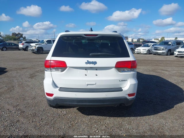 1C4RJEAG8HC856105 Jeep Grand Cherokee Laredo 4x2