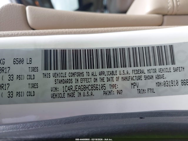 2017 JEEP GRAND CHEROKEE 1C4RJEAG8HC856105 Photo 8