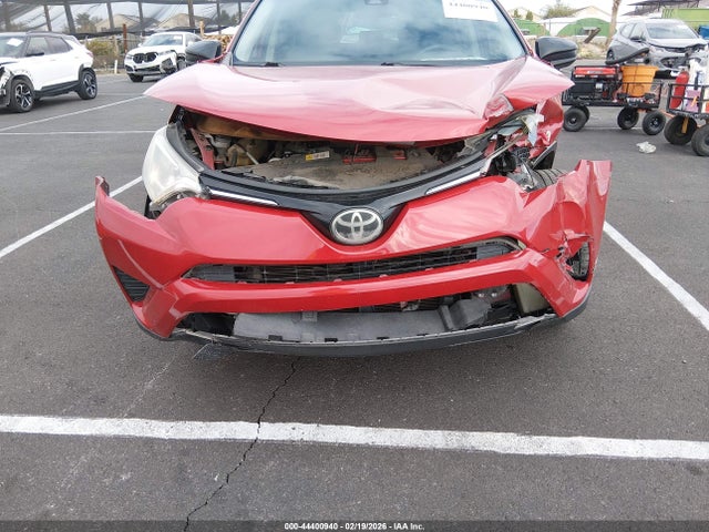 JTMZFREV5HJ124091 Toyota RAV4 LE