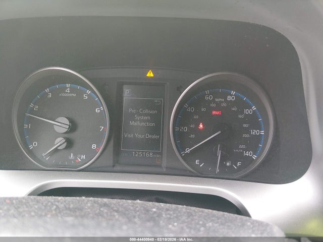 JTMZFREV5HJ124091 Toyota RAV4 LE