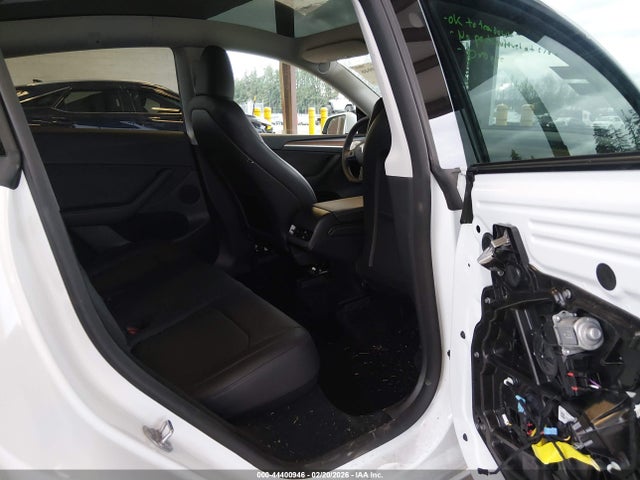 2024 TESLA MODEL Y 7SAYGDEE6RF155504 Photo 7