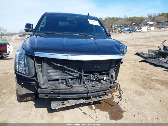 44400981 :رقم المزاد ، 1GYS3CKJ4LR146175 vin ، 2020 Cadillac Escalade 2wd Premium Luxury مزاد بيع