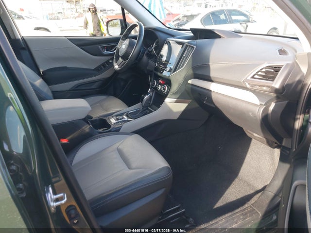 JF2SKAPC0NH519164 Subaru Forester Limited
