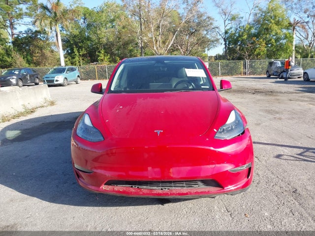 2023 Tesla Model Y Awd/long Range Dual Motor All-wheel Drive მანქანა იყიდება აუქციონზე, vin: 7SAYGAEE3PF706113, აუქციონის ნომერი: 44401032