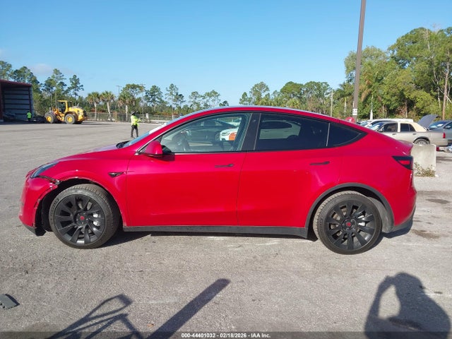 2023 Tesla Model Y Awd/long Range Dual Motor All-wheel Drive მანქანა იყიდება აუქციონზე, vin: 7SAYGAEE3PF706113, აუქციონის ნომერი: 44401032