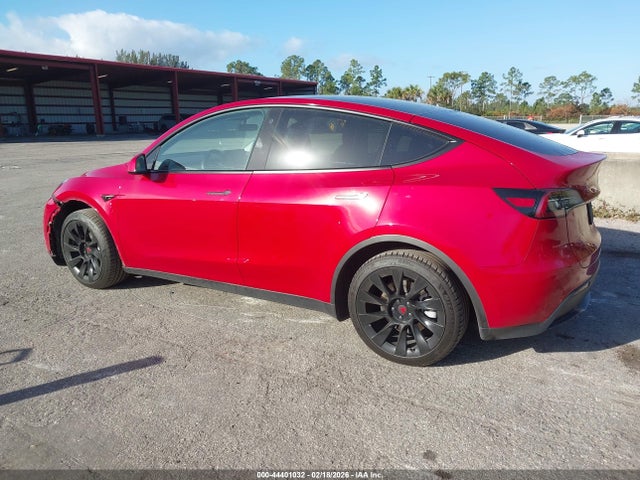 2023 Tesla Model Y Awd/long Range Dual Motor All-wheel Drive მანქანა იყიდება აუქციონზე, vin: 7SAYGAEE3PF706113, აუქციონის ნომერი: 44401032