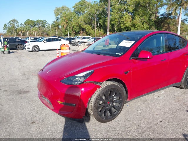 2023 Tesla Model Y Awd/long Range Dual Motor All-wheel Drive მანქანა იყიდება აუქციონზე, vin: 7SAYGAEE3PF706113, აუქციონის ნომერი: 44401032