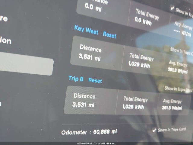 2023 Tesla Model Y Awd/long Range Dual Motor All-wheel Drive მანქანა იყიდება აუქციონზე, vin: 7SAYGAEE3PF706113, აუქციონის ნომერი: 44401032