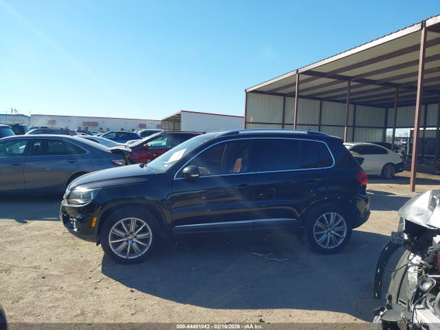 44401042 :رقم المزاد ، WVGAV7AX8CW521460 vin ، 2012 Volkswagen Tiguan Se مزاد بيع
