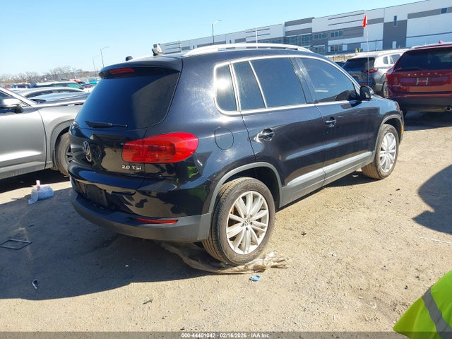 44401042 :رقم المزاد ، WVGAV7AX8CW521460 vin ، 2012 Volkswagen Tiguan Se مزاد بيع
