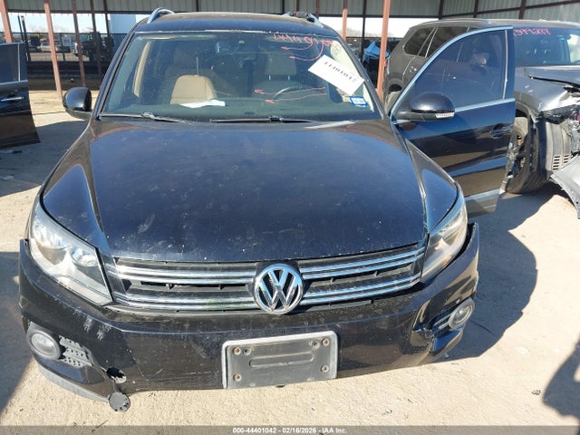 44401042 :رقم المزاد ، WVGAV7AX8CW521460 vin ، 2012 Volkswagen Tiguan Se مزاد بيع