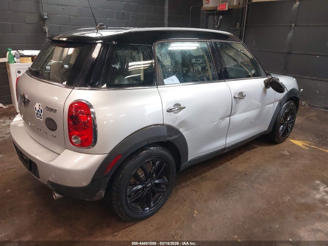 2013 MINI COUNTRYMAN WMWZB3C55DWM09394 Photo 3