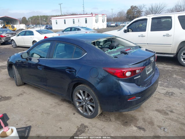2018 Mazda Mazda3 Touring მანქანა იყიდება აუქციონზე, vin: 3MZBN1V35JM266046, აუქციონის ნომერი: 44401077