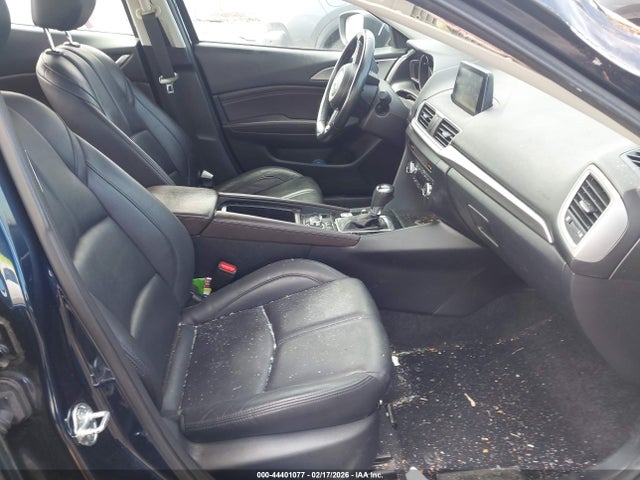 2018 Mazda Mazda3 Touring მანქანა იყიდება აუქციონზე, vin: 3MZBN1V35JM266046, აუქციონის ნომერი: 44401077