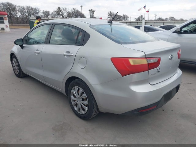 2013 KIA RIO KNADM4A36D6302866 Photo 2