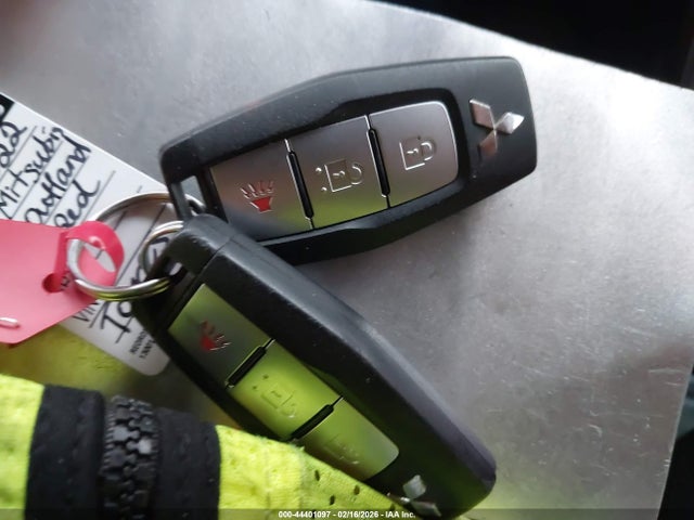 2022 MITSUBISHI OUTLANDER JA4J3TA84NZ002588 Photo 10