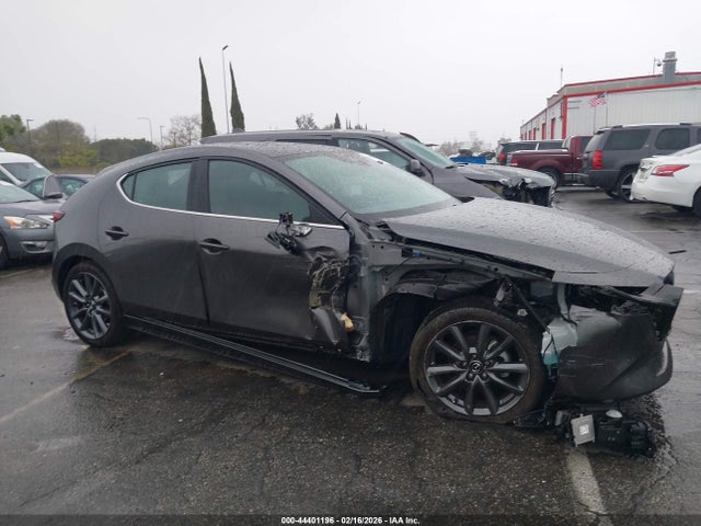 JM1BPALL5N1518400 Mazda Mazda3 Preferred
