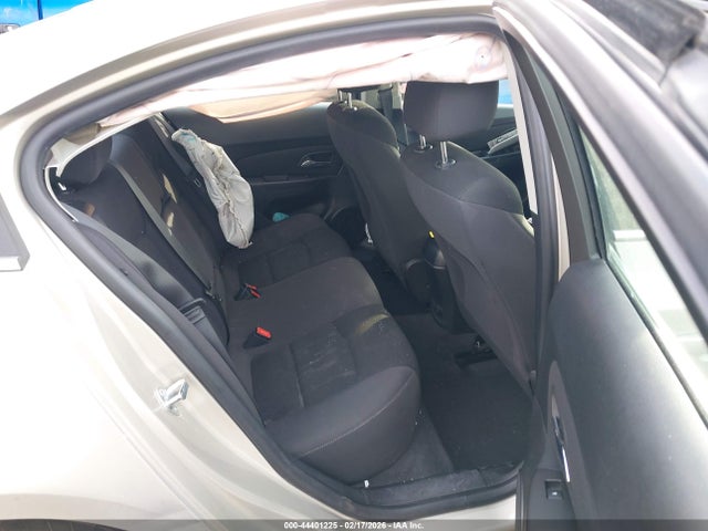 44401225 :رقم المزاد ، 1G1PC5SB3F7116450 vin ، 2015 Chevrolet Cruze 1lt Auto مزاد بيع