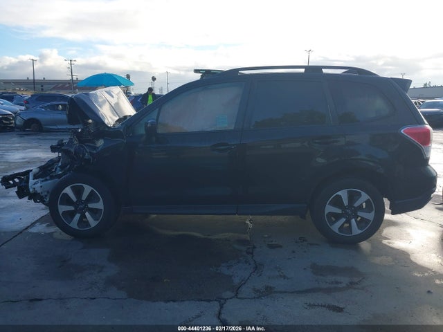 JF2SJAGCXJH438461 Subaru Forester 2.5i Premium