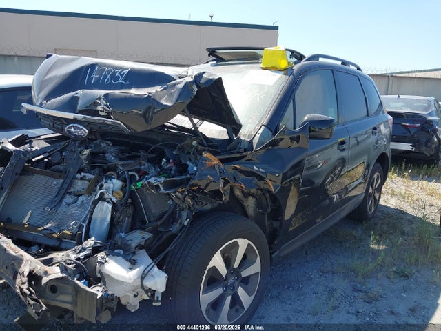 JF2SJAGCXJH438461 Subaru Forester 2.5i Premium