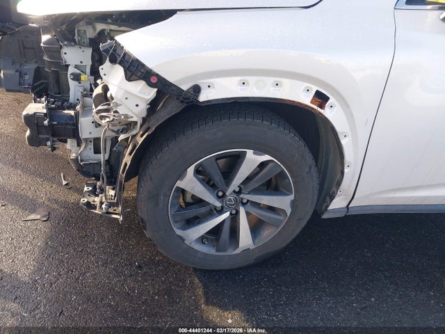 JTJYARBZ7J2085647 Lexus NX 300