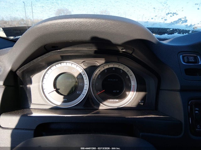 2013 VOLVO XC70 YV4902BZ7D1163112 Photo 6