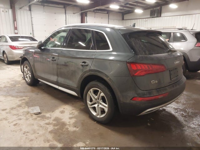 2018 AUDI Q5 WA1BNAFY0J2181257 Photo 2